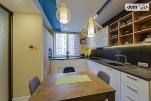 Продается 2-комнатная квартира 69 кв. м в Киеве
