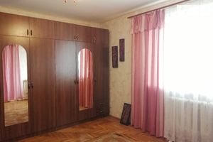 Сдается в аренду 1-комнатная квартира 35 кв. м в Ровно