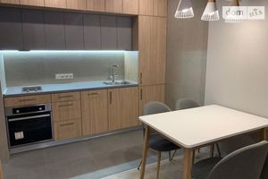 Продається 2-кімнатна квартира 52 кв. м у Дніпрі