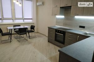 Продается 2-комнатная квартира 70 кв. м в Одессе