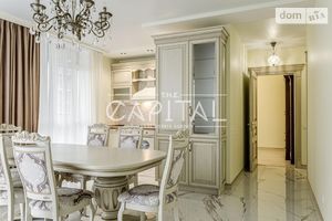 Продается 2-комнатная квартира 79 кв. м в Киеве