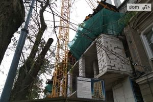 Продається офіс 153 кв. м в нежитловому приміщені в житловому будинку