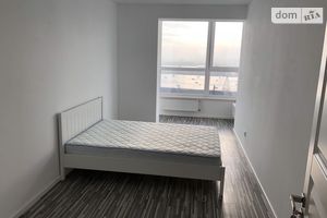 Сдается в аренду 4-комнатная квартира 150 кв. м в Львове