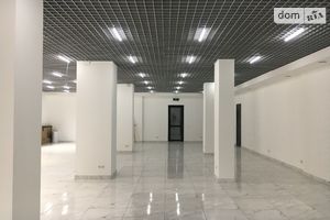 Продається об'єкт сфери послуг 220 кв. м в 14-поверховій будівлі