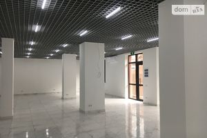 Сдается в аренду нежилое помещение в жилом доме 220 кв. м в 14-этажном здании