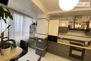 Продается 3-комнатная квартира 120 кв. м в Днепре