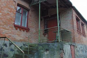 Продается дом на 2 этажа 100 кв. м с баней/сауной