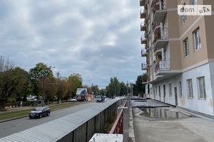 Продается помещения свободного назначения 145 кв. м в 17-этажном здании