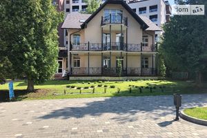 Продается отель, гостиница 715.7 кв. м в 3-этажном здании