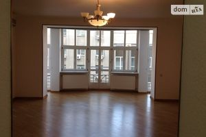 Сдается в аренду 4-комнатная квартира 220 кв. м в Киеве