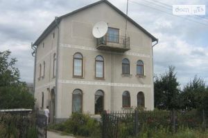 Продается дом на 3 этажа 250 кв. м с балконом