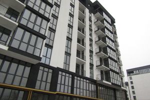 Продается офис 128 кв. м в нежилом помещении в жилом доме