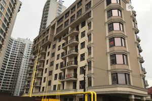 Продається 2-кімнатна квартира 66 кв. м у Одесі