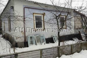 Продается одноэтажный дом 50 кв. м с беседкой