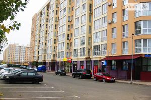 Продається офіс 42 кв. м в нежитловому приміщені в житловому будинку