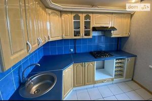Продается 3-комнатная квартира 72 кв. м в Житомире