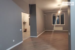 Продается 3-комнатная квартира 85.2 кв. м в Ивано-Франковске