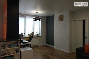 Продается 2-комнатная квартира 75.2 кв. м в Киеве