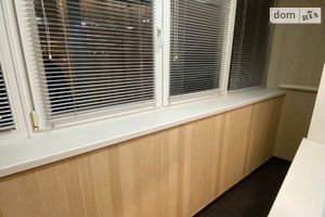 Продается 2-комнатная квартира 64 кв. м в Днепре