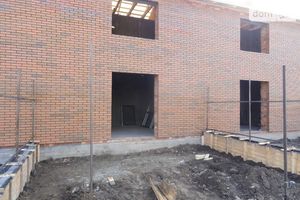 Продається будинок 2 поверховий 85 кв. м з каміном