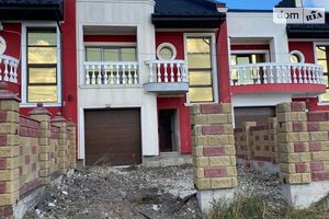 Продается часть дома 210 кв. м с подвалом