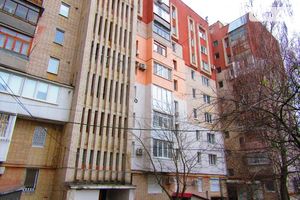 Продается 3-комнатная квартира 65 кв. м в Виннице