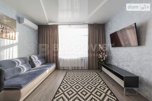 Продается 1-комнатная квартира 50 кв. м в Киеве