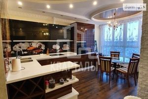 Сдается в аренду 3-комнатная квартира 74 кв. м в Киеве