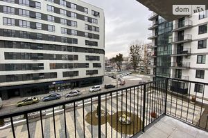 Продається 2-кімнатна квартира 81.6 кв. м у Львові