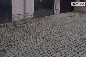Продается бокс в гаражном комплексе под легковое авто на 20 кв. м