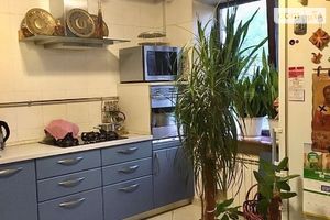 Продається 4-кімнатна квартира 168 кв. м у Одесі
