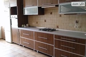 Продается 2-комнатная квартира 64 кв. м в Тернополе