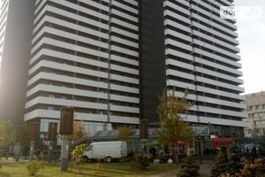 Продается 3-комнатная квартира 64 кв. м в Киеве