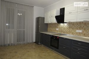 Продается 3-комнатная квартира 83.84 кв. м в Киеве
