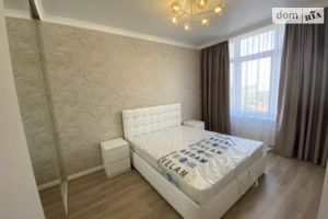Продається 1-кімнатна квартира 42 кв. м у Одесі