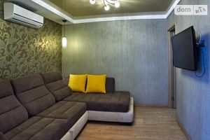 Продается 3-комнатная квартира 71 кв. м в Днепре