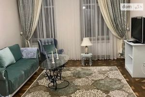 Сдается в аренду 3-комнатная квартира 75 кв. м в Львове