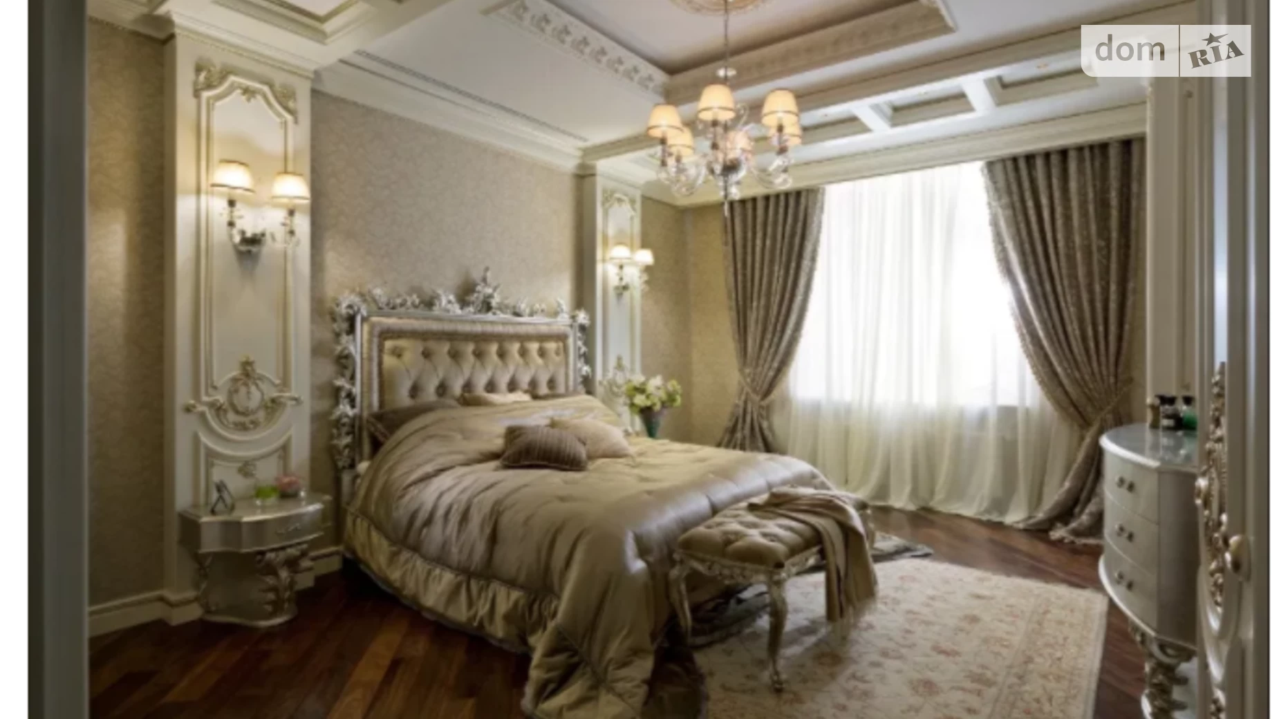 Продается 3-комнатная квартира 196 кв. м в Киеве, ул. Михайла Грушевского, 9А