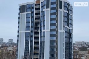 Продается 2-комнатная квартира 72 кв. м в Чернигове