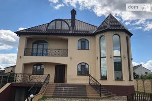 Продается дом на 2 этажа 280 кв. м с верандой