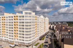Продается 3-комнатная квартира 100 кв. м в Чернигове