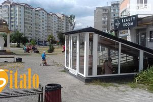 Сдается в аренду торгово-развлекательный комплекс 165 кв. м в 10-этажном здании