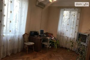 Продается 3-комнатная квартира 87 кв. м в Одессе