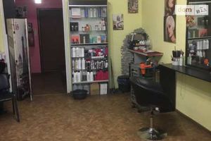 Продається офіс 106 кв. м в торгово-офісному центрі