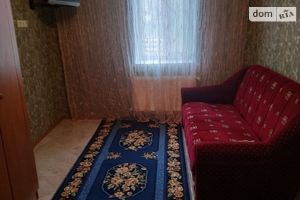 Сдается в оренду частина будинку 42 кв. м з подвалом