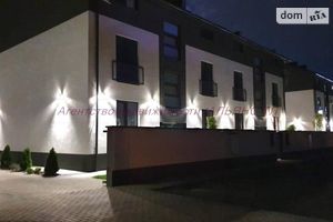 Продается 3-комнатная квартира 101 кв. м в Ужгороде