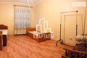 Продається 2-кімнатна квартира 89 кв. м у Києві
