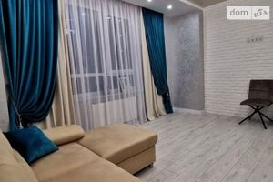 Продається 3-кімнатна квартира 87 кв. м у Хмельницькому