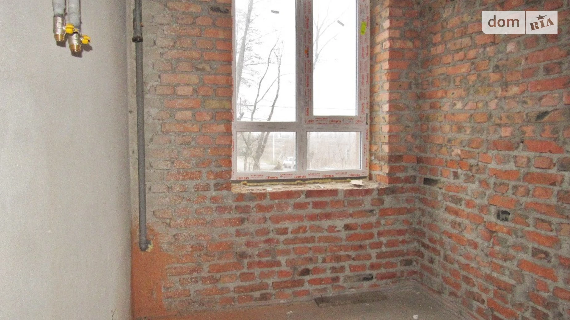 Продается 1-комнатная квартира 35 кв. м в Ирпене, ул. Николая Сингаевского(Новооскольская)