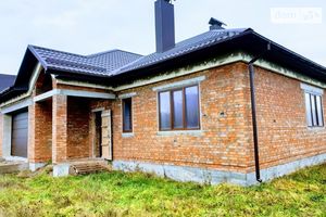 Продается одноэтажный дом 250 кв. м с садом
